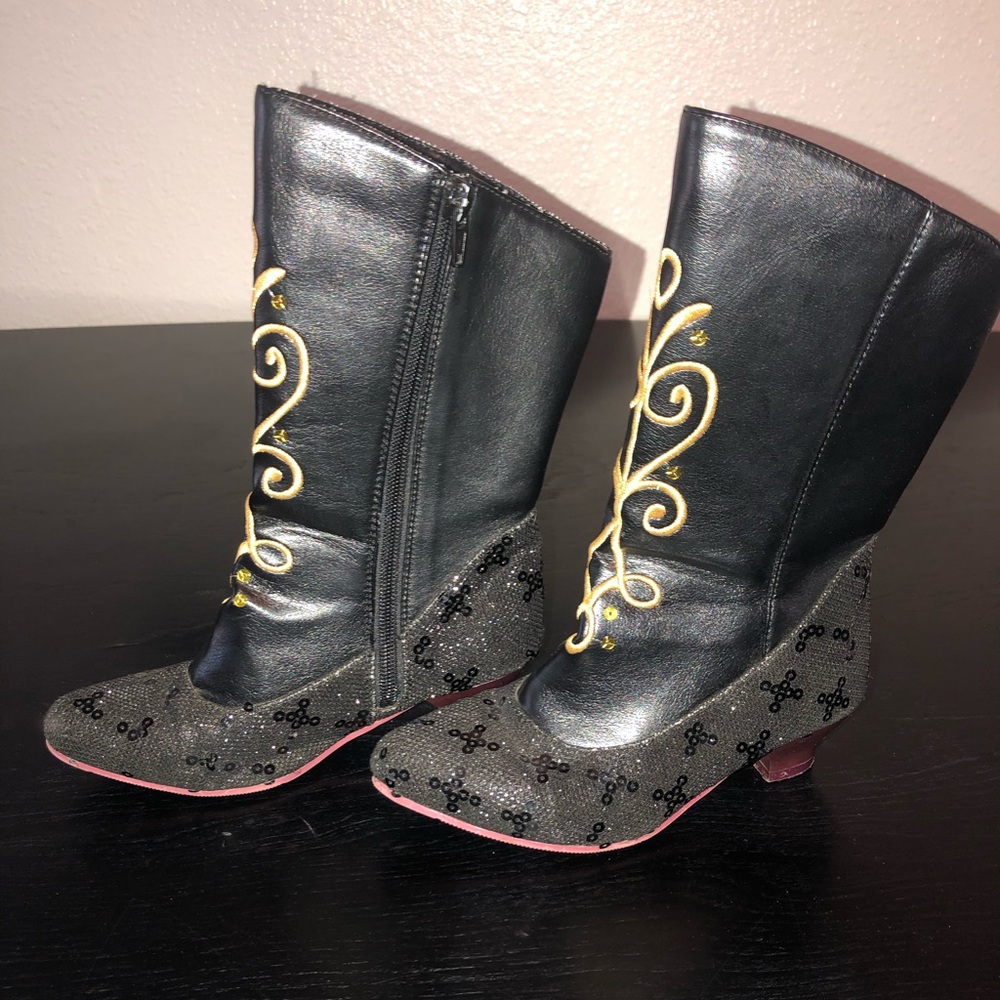 Princess Ana boots